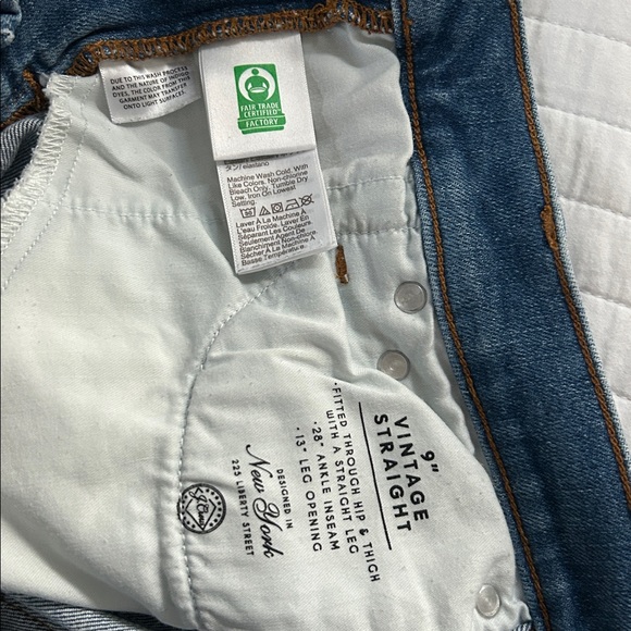 J. Crew 9” Vintage Slim Straight jeans in medium blue - Picture 6 of 8